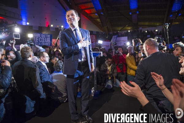 Benoît Hamon en meeting à Paris