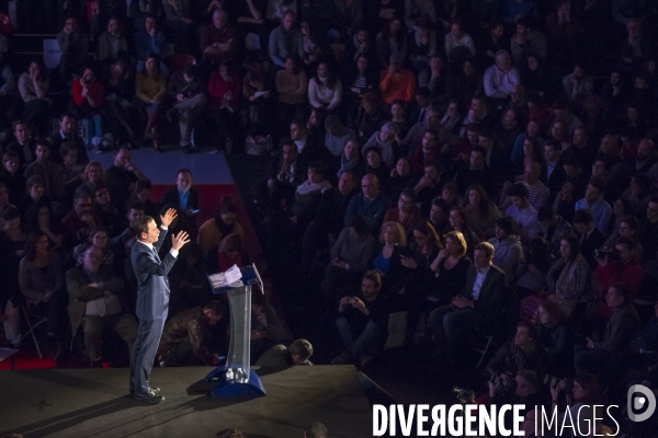 Benoît Hamon en meeting à Paris