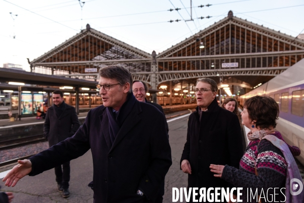 Vincent Peillon à Tours. Campagne pour les Primaires citoyennes.