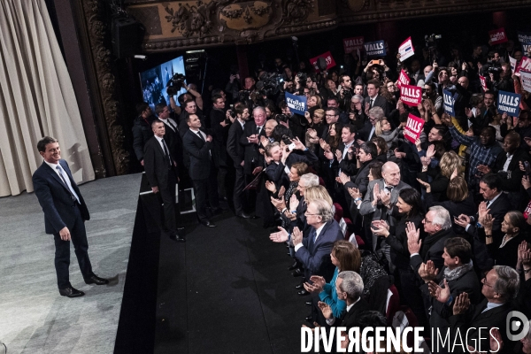 Meeting de M. Valls au Trianon.