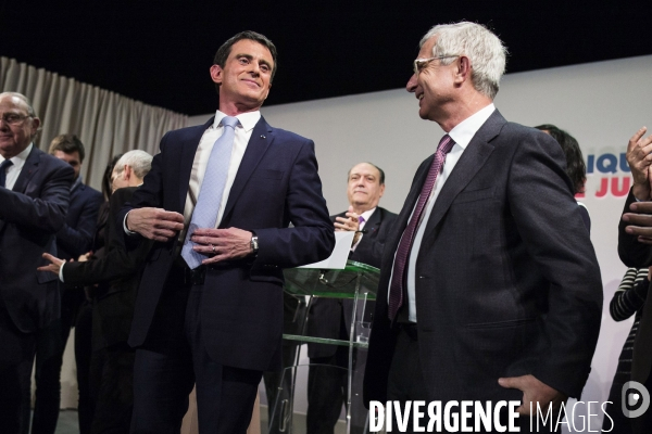 Meeting de M. Valls au Trianon.