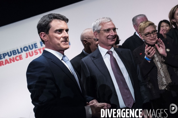 Meeting de M. Valls au Trianon.