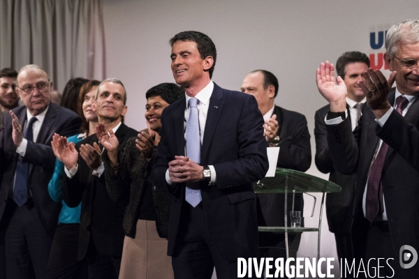 Meeting de M. Valls au Trianon.