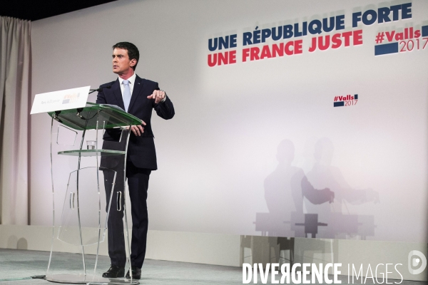 Meeting de M. Valls au Trianon.