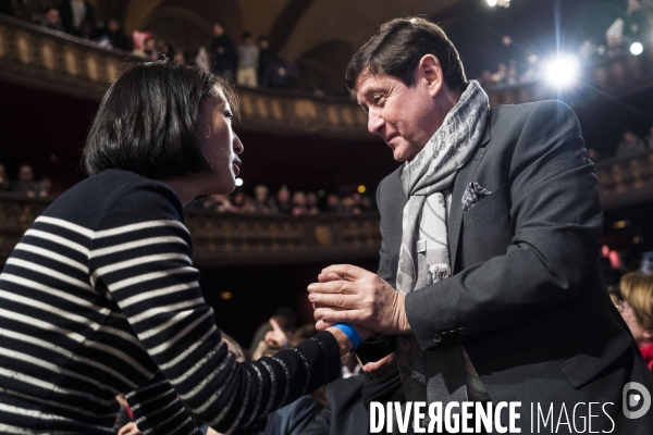 Meeting de M. Valls au Trianon.