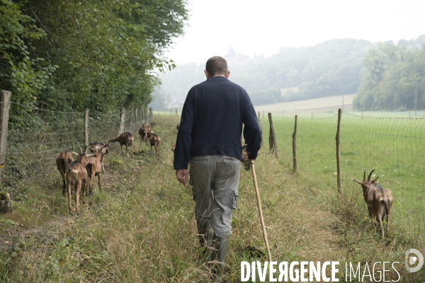 La ferme de Moyembrie, dans l Ainse, sas de réinsertion pour des détenus en fin de peine