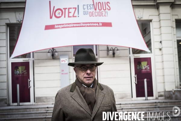 Vote pour la primaire à Solferino.