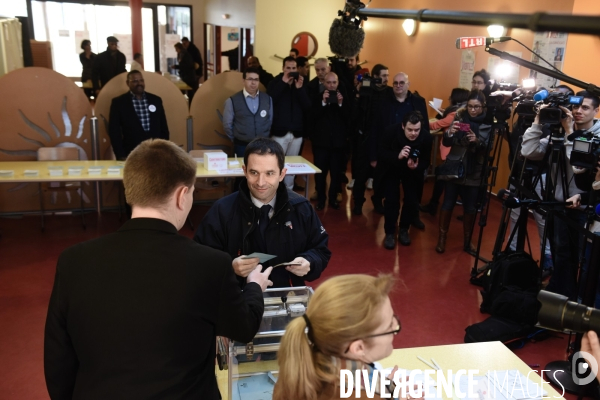 Vote de Benoît Hamon pour le 1er tour des Primaires citoyennes.