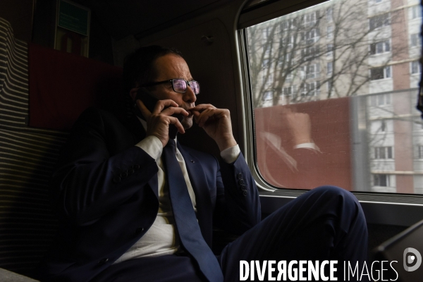 Benoît Hamon dans le TGV Lille Paris