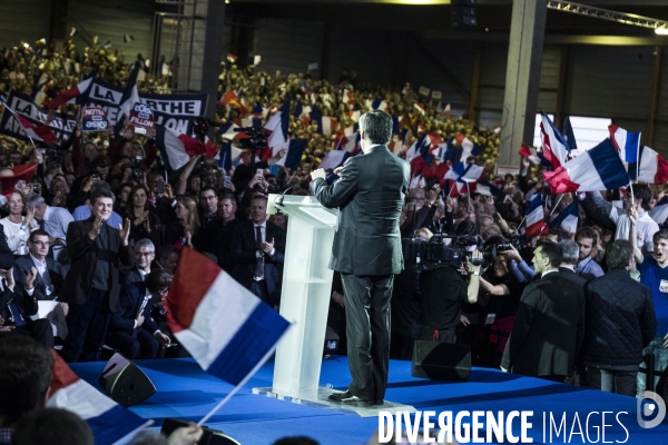 Meeting de François Fillon à la Villette.