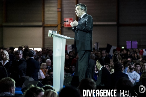 Meeting de François Fillon à la Villette.