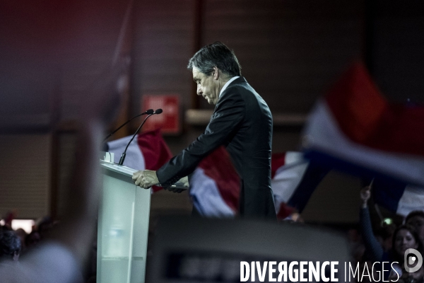 Meeting de François Fillon à la Villette.