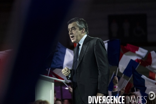 Meeting de François Fillon à la Villette.