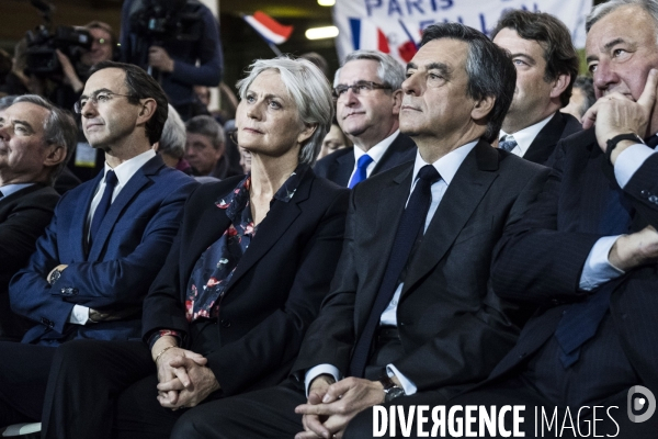 Meeting de François Fillon à la Villette.