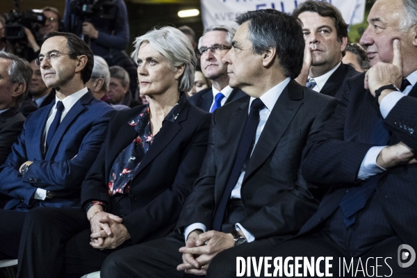 Meeting de François Fillon à la Villette.