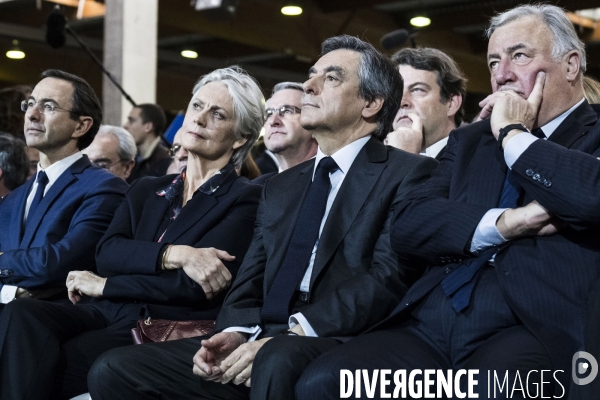 Meeting de François Fillon à la Villette.