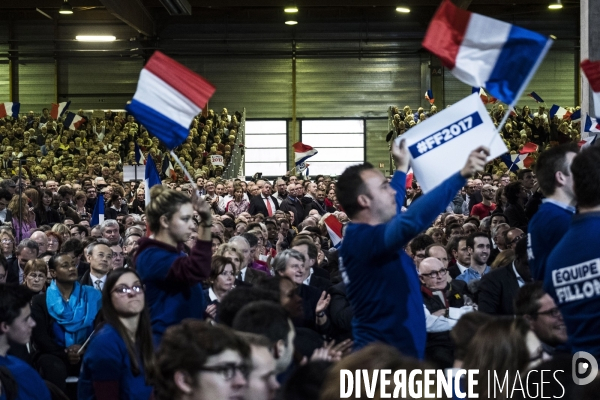 Meeting de François Fillon à la Villette.