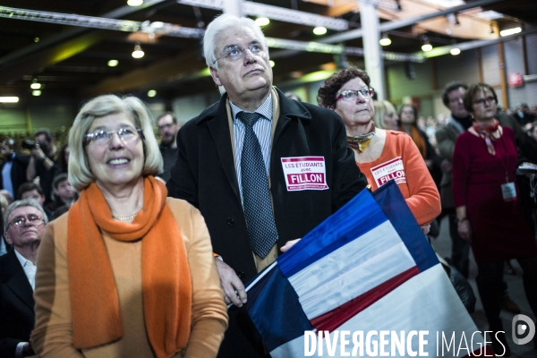 Meeting de François Fillon à la Villette.