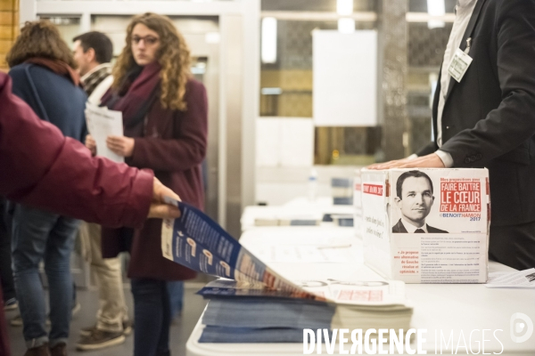 Benoit HAMON en meeting à Lille