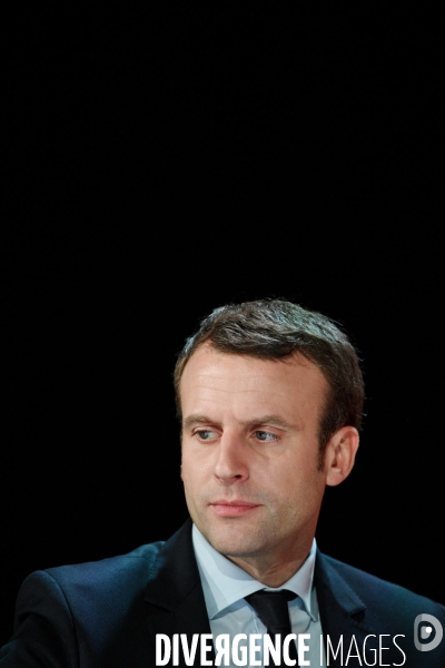 Emmanuel Macron invité par la Fondation Abbé Pierre
