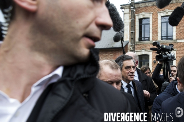 Déplacement de François FILLON dans les Ardennes.