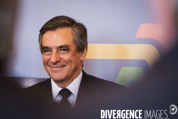 Déplacement de François FILLON dans les Ardennes.