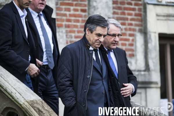 Déplacement de François FILLON dans les Ardennes.