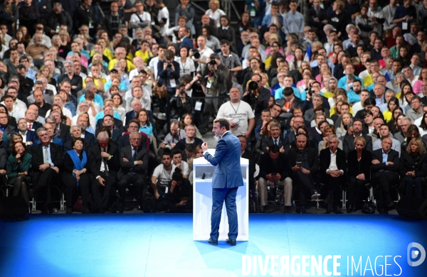 Meeting d Emmanuel Macron