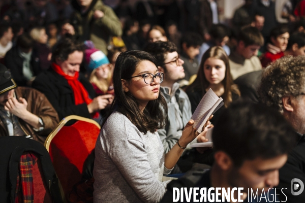 Meeting en hologramme de Jean-Luc Mélenchon à Aubervilliers