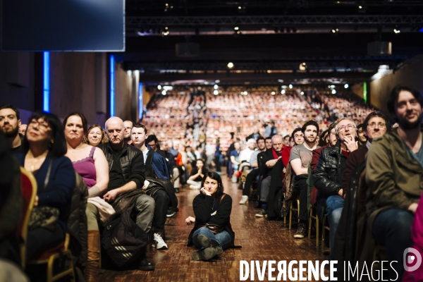 Meeting en hologramme de Jean-Luc Mélenchon à Aubervilliers