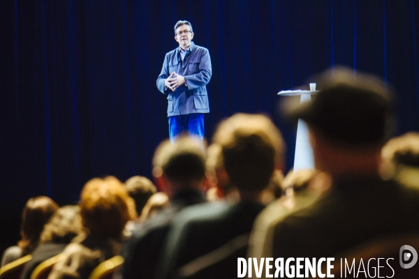 Meeting en hologramme de Jean-Luc Mélenchon à Aubervilliers