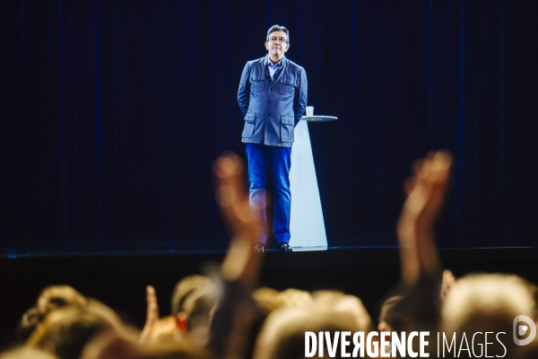 Meeting en hologramme de Jean-Luc Mélenchon à Aubervilliers