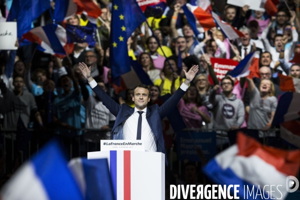 Discours d Emmanuel Macron, le leader du mouvement En Marche! et candidat à l élection présidentielle de 2017, au palais des sports de Lyon.