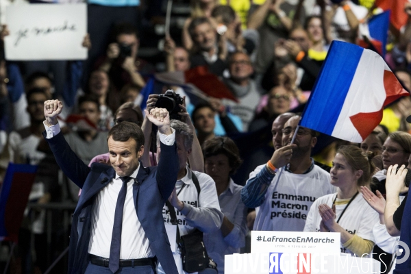 Discours d Emmanuel Macron, le leader du mouvement En Marche! et candidat à l élection présidentielle de 2017, au palais des sports de Lyon.