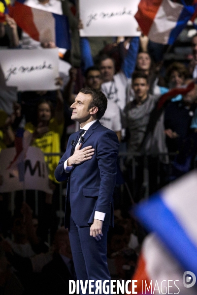 Discours d Emmanuel Macron, le leader du mouvement En Marche! et candidat à l élection présidentielle de 2017, au palais des sports de Lyon.