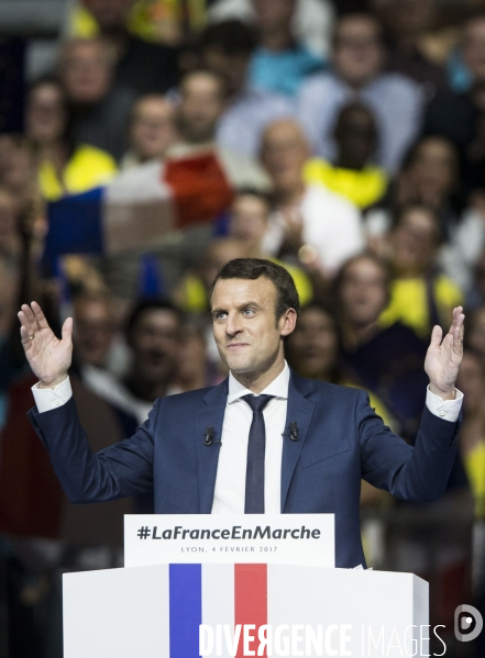 Discours d Emmanuel Macron, le leader du mouvement En Marche! et candidat à l élection présidentielle de 2017, au palais des sports de Lyon.