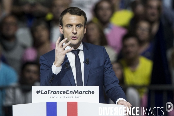 Discours d Emmanuel Macron, le leader du mouvement En Marche! et candidat à l élection présidentielle de 2017, au palais des sports de Lyon.