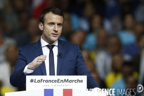 Discours d Emmanuel Macron, le leader du mouvement En Marche! et candidat à l élection présidentielle de 2017, au palais des sports de Lyon.