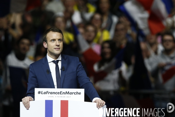Discours d Emmanuel Macron, le leader du mouvement En Marche! et candidat à l élection présidentielle de 2017, au palais des sports de Lyon.