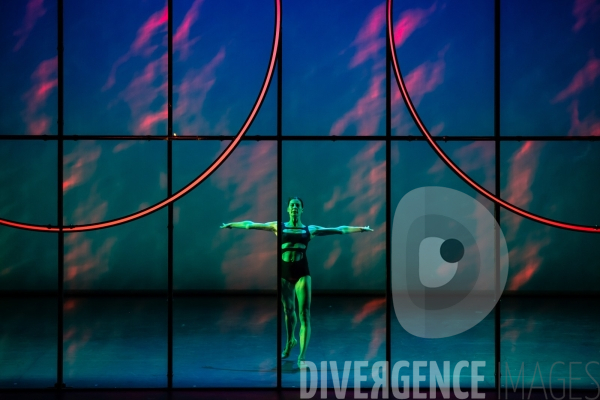 Tree of Codes /  Wayne McGregor /  Olafur Eliasson / Jamie xx