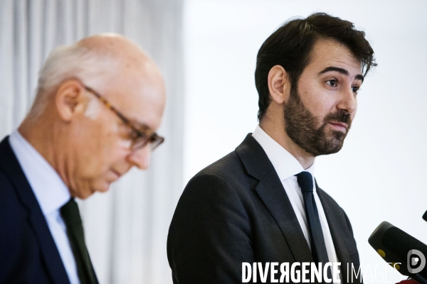Conférence de presse des avocats de François FILLON et de son épouse Pénélope pour déclarer la non-compétence du Parquet National Financier dans l affaire des emplois présumés fictifs.