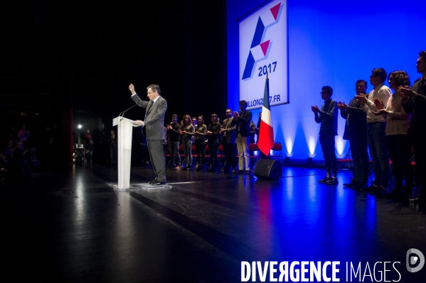 Meeting de François Fillon à Poitiers