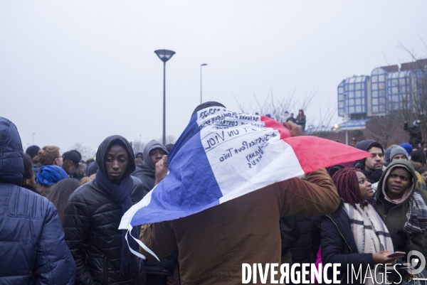 Rassemblement contre les violences policières à Bobigny