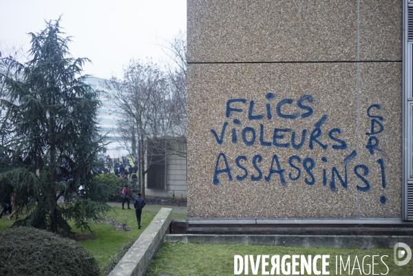 Rassemblement contre les violences policières à Bobigny