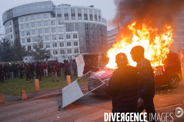 Rassemblement contre les violences policières à Bobigny