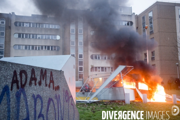 Rassemblement contre les violences policières à Bobigny