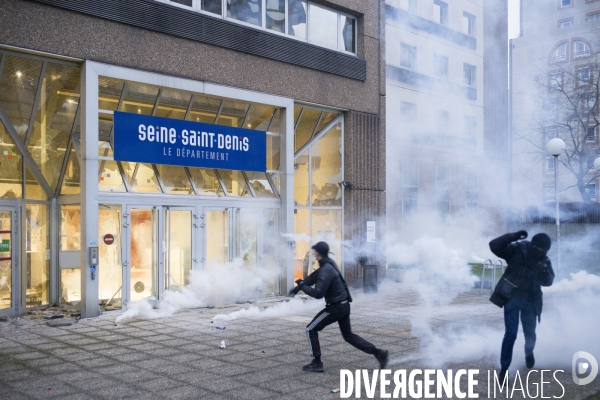 Rassemblement contre les violences policières à Bobigny