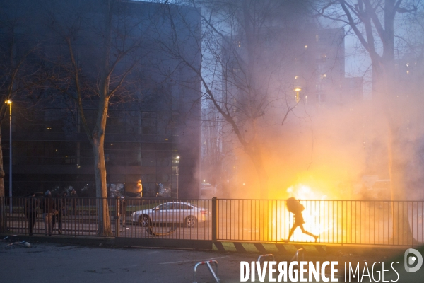 Rassemblement contre les violences policières à Bobigny