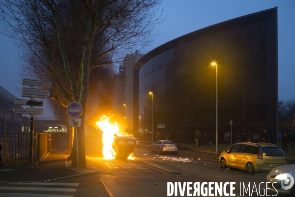 Rassemblement contre les violences policières à Bobigny