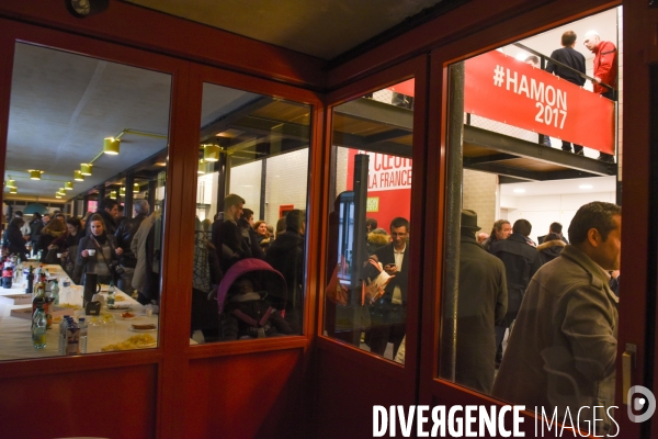 Inauguration du QG de Benoît Hamon